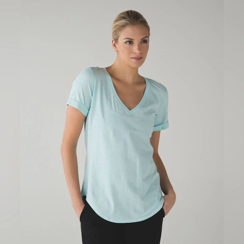 Lululemon V Neck Love Short Sleeve T Shirt II Slouchy Run Workout